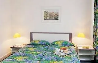 Adagio Montmartre Apartmanhotel 4*