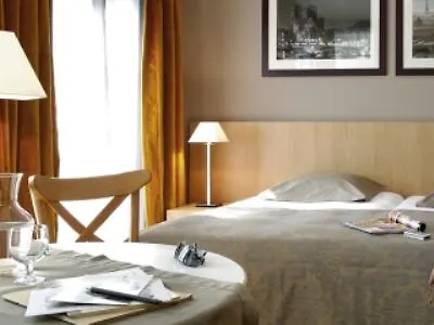 Adagio Montmartre Апарт-отель