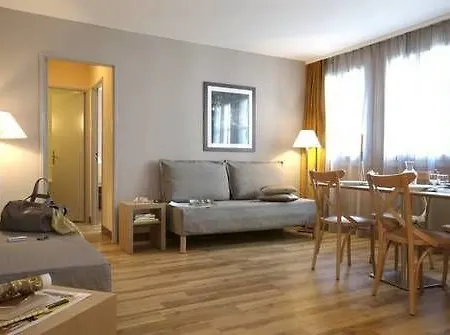 Апарт-отель Adagio Montmartre 4*