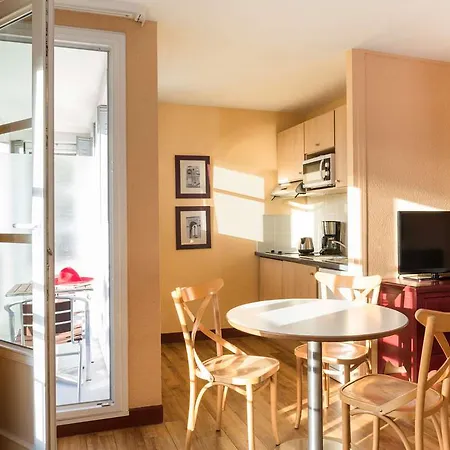 Adagio Montmartre Apartmanhotel