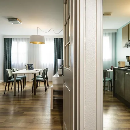 Ξενοδοχείο με διαμερίσματα Adagio Montmartre 4*