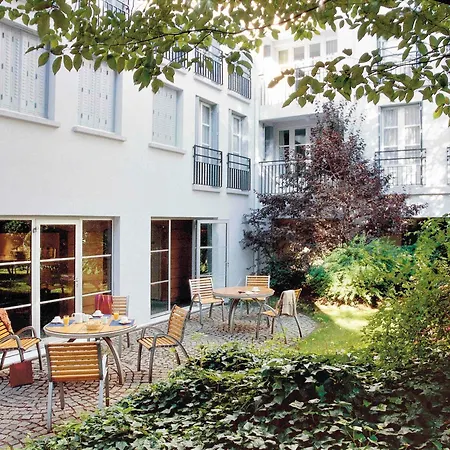 Adagio Montmartre Ξενοδοχείο με διαμερίσματα 4*