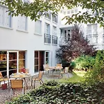 Hotel apartamentowy Adagio Montmartre