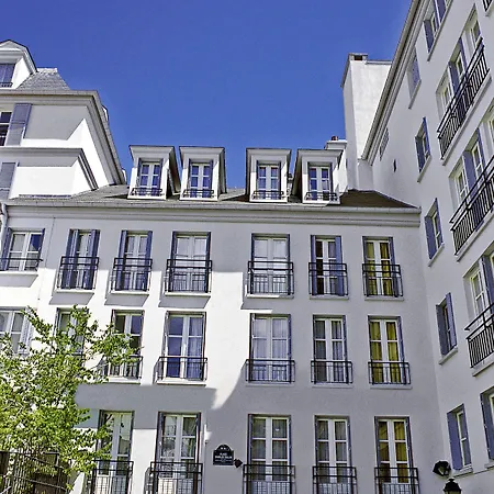 Adagio Montmartre Apartahotel 4*