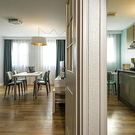 Adagio Montmartre 4* פריז