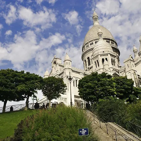 Apartahotel Adagio Montmartre 4*