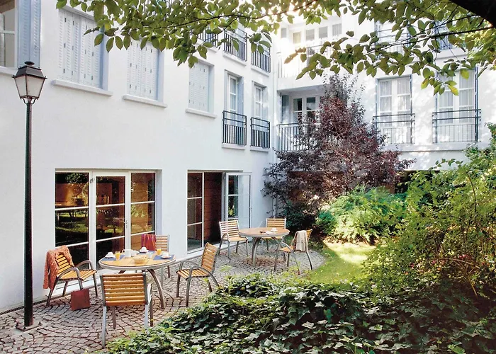 Adagio Montmartre 4* París