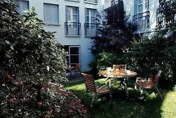 Apartahotel Adagio Montmartre 4*
