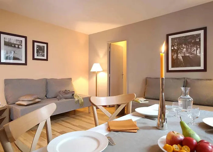 Adagio Montmartre Apartahotel París