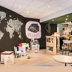 Hotel apartamentowy Adagio Montmartre Paryż