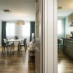 Adagio Montmartre Hotel apartamentowy Paryż