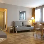 Hotel apartamentowy Adagio Montmartre 4*