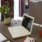 アパートホテル アパートホテル アダージョ モンマルトル パリ