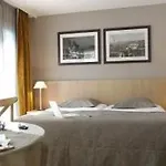 アパートホテル アパートホテル アダージョ モンマルトル 4*